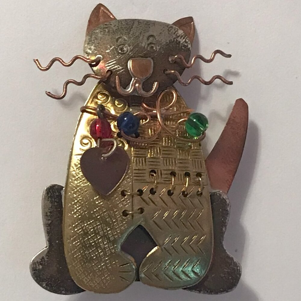 Art and crafts Cat brooch